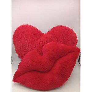 Room Essentials Set Of Two Decor Pillows Valentine Heart And Kiss